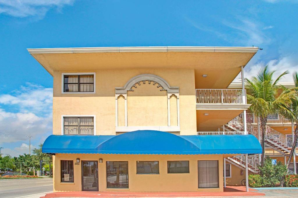 Travelodge by Wyndham Fort Lauderdale - image 6