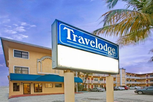Travelodge by Wyndham Fort Lauderdale - image 7