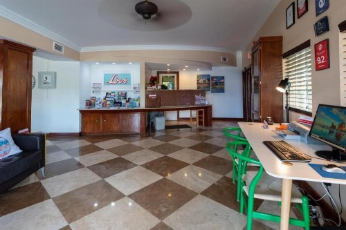 Victoria Park Hotel - image 18