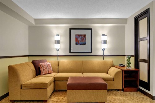 Hyatt Place Fort Lauderdale Cruise Port - image 30