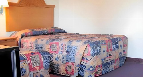 Americas Best Inn and Suites Fort Lauderdale North - image 3