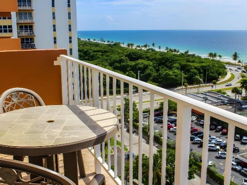 Ft. Lauderdale Beach a VRI resort - image 30
