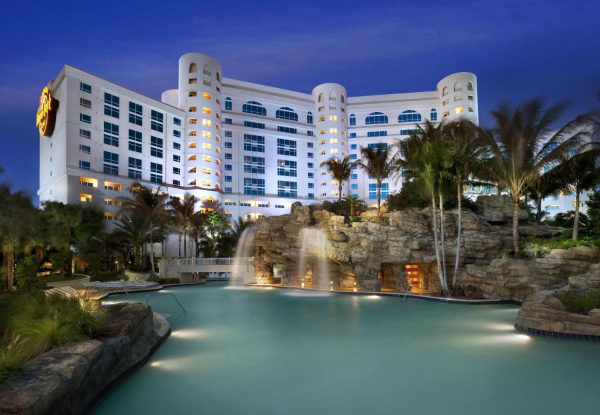 Seminole Hard Rock Hotel & Casino Hollywood - image 2