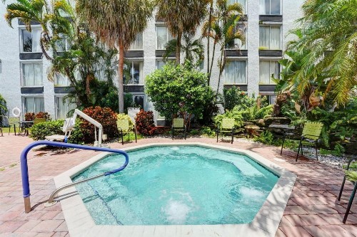Plaza Hotel Fort Lauderdale - image 21