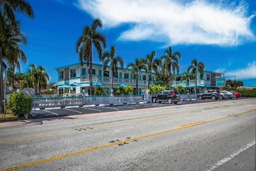Horizon by the Sea Inn - image 27