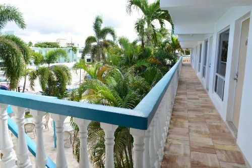 Horizon by the Sea Inn - image 30