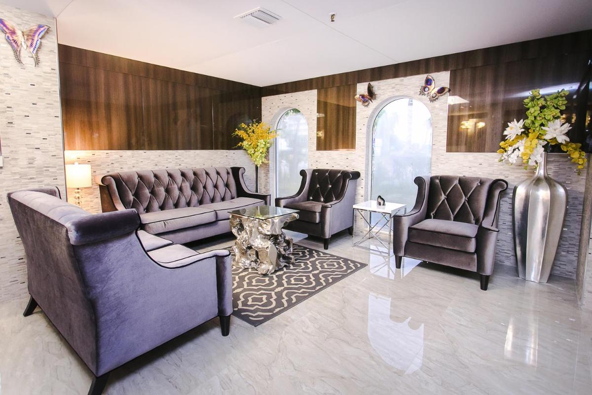 Ocean Beach Palace - image 2
