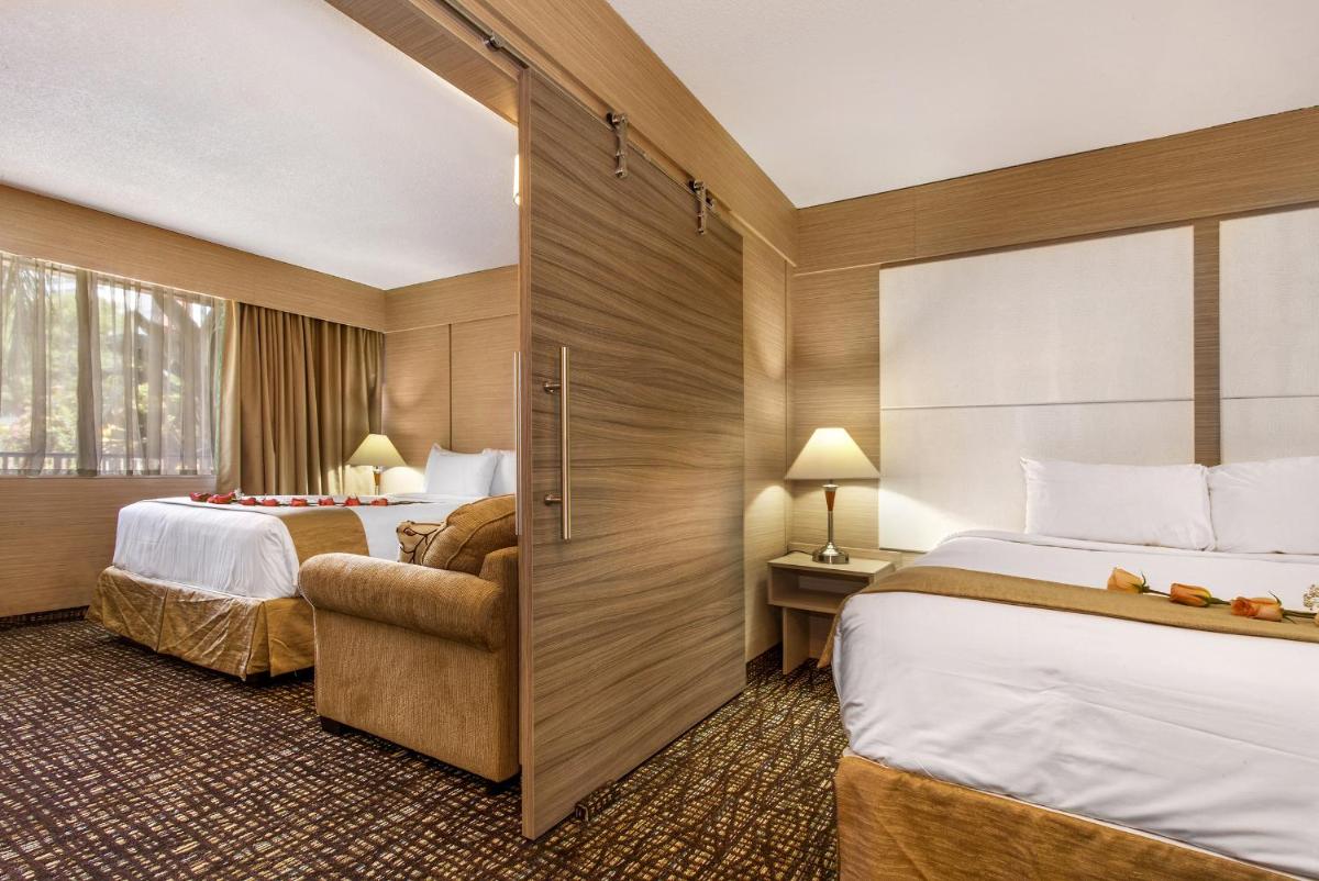 Ocean Beach Palace - image 3