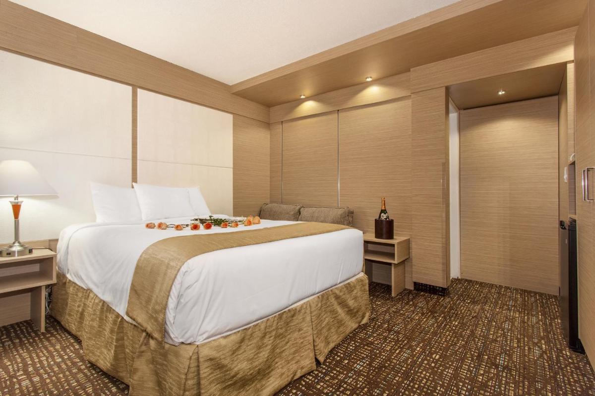 Ocean Beach Palace - image 4