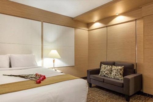 Ocean Beach Palace - image 7