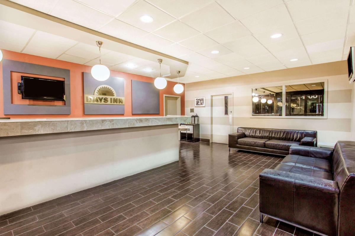 Days Inn by Wyndham Fort Lauderdale Airport Cruise Port - image 3