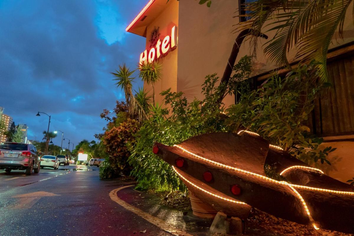 Ft. Lauderdale Beach Resort Hotel - image 5