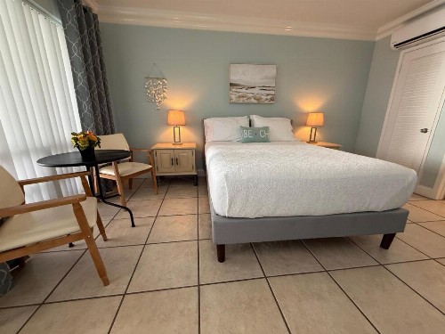 Beach Aqualina Apartments - image 15