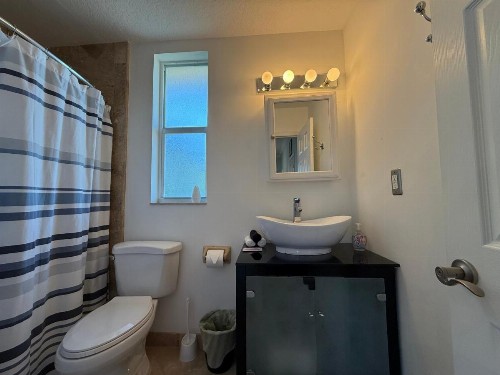 Beach Aqualina Apartments - image 18