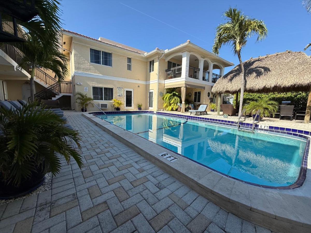Beach Aqualina Apartments - image 2