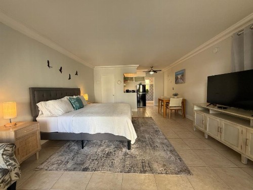 Beach Aqualina Apartments - image 36