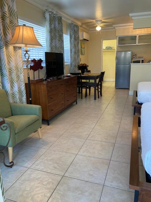 Beach Aqualina Apartments - image 40