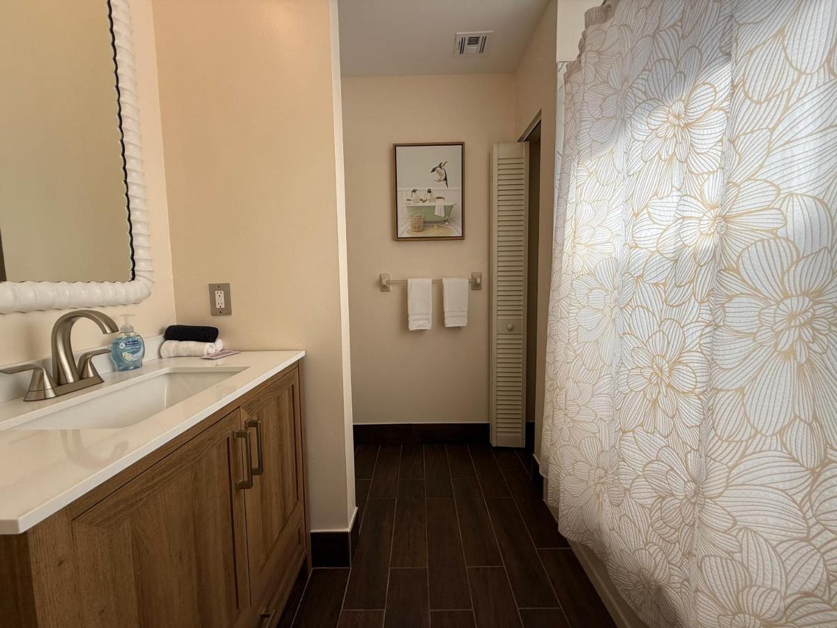 Beach Aqualina Apartments - image 7