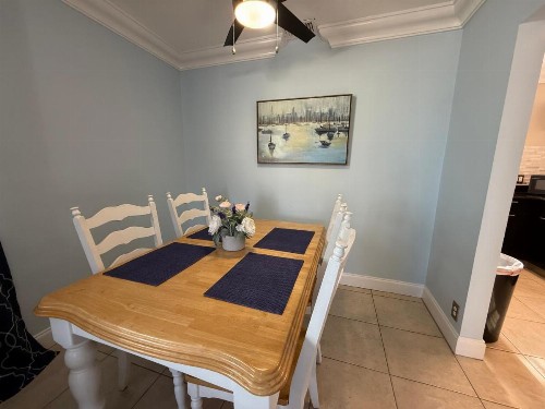 Beach Aqualina Apartments - image 8
