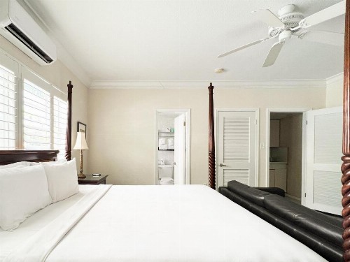 La Casa Hotel - image 31