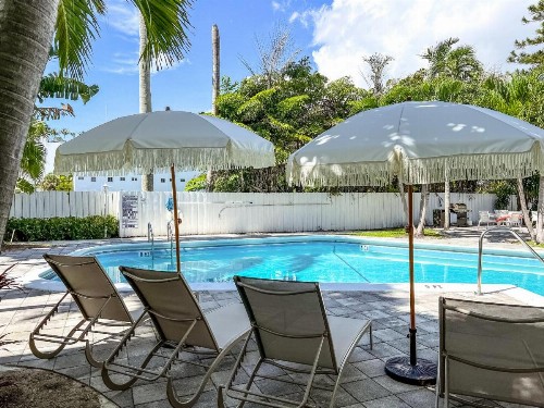 Beach Gardens - image 38