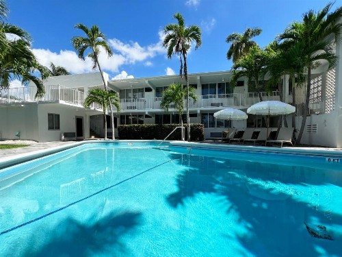 Beach Gardens - image 8