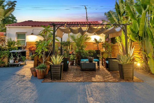 Oasis Hotel - image 21