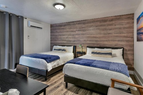 Oasis Hotel - image 43