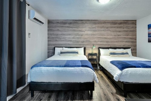 Oasis Hotel - image 5
