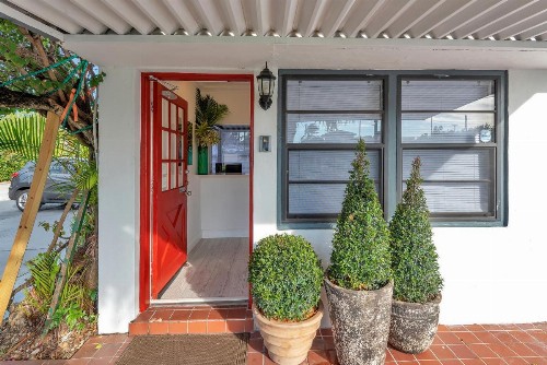 Oasis Hotel - image 6