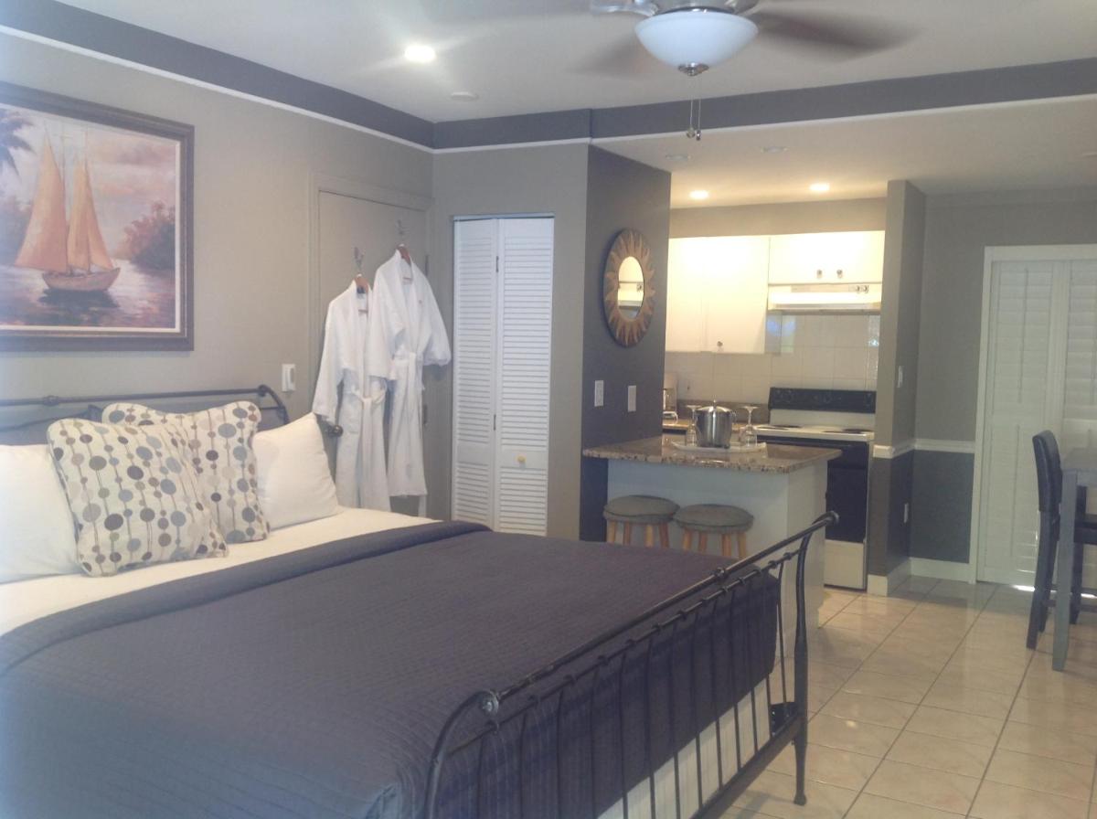 Coral Reef Guesthouse - image 3