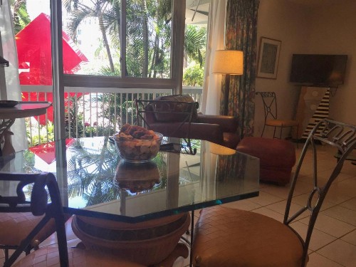Manhattan Tower Apartment Hotel - image 14