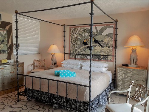 Manhattan Tower Apartment Hotel - image 41