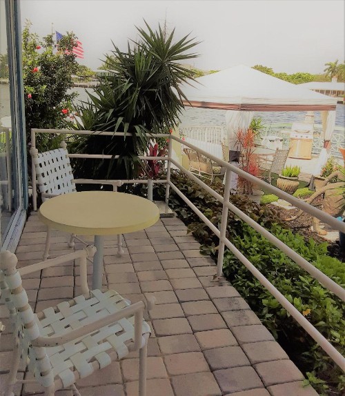 Manhattan Tower Apartment Hotel - image 6