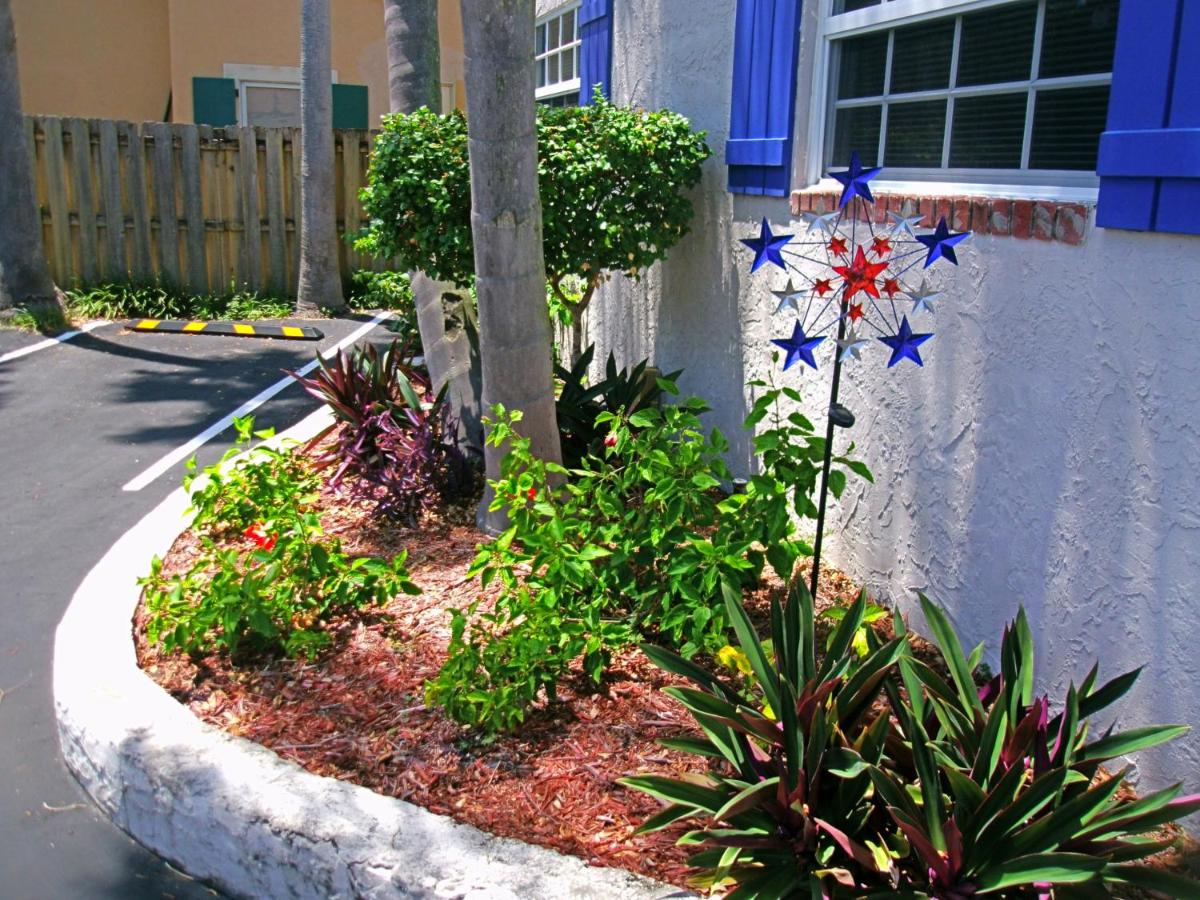 Tropical Oasis Condos - image 6