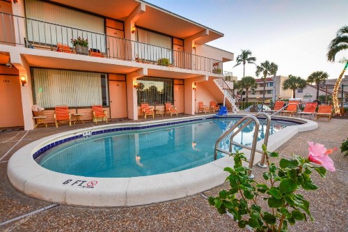 Sea Cliff Hotel - image 10