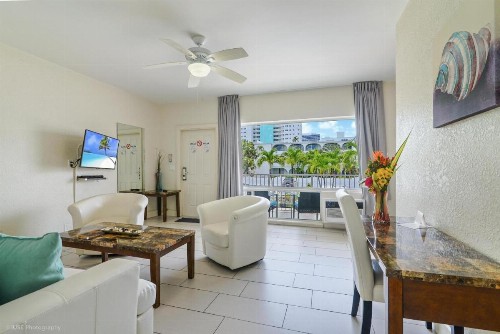 Soleado Hotel - image 17