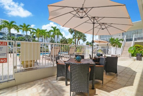 Soleado Hotel - image 23