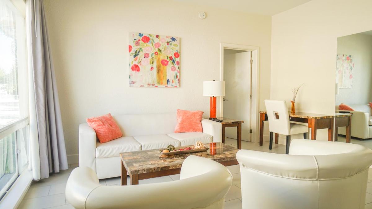 Soleado Hotel - image 5