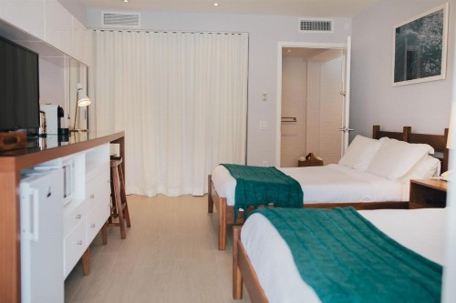 Tides Inn Hotel - image 19