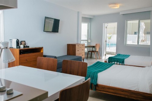 Tides Inn Hotel - image 28