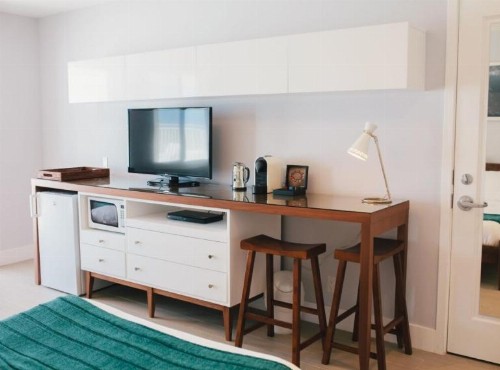 Tides Inn Hotel - image 31