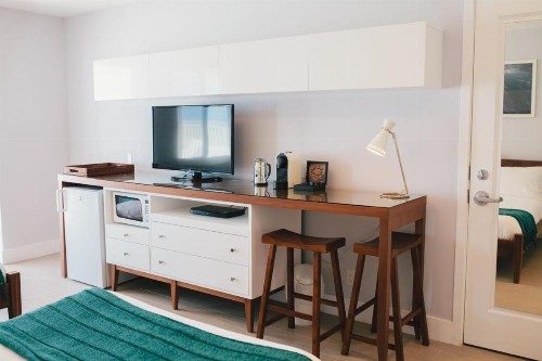 Tides Inn Hotel - image 39
