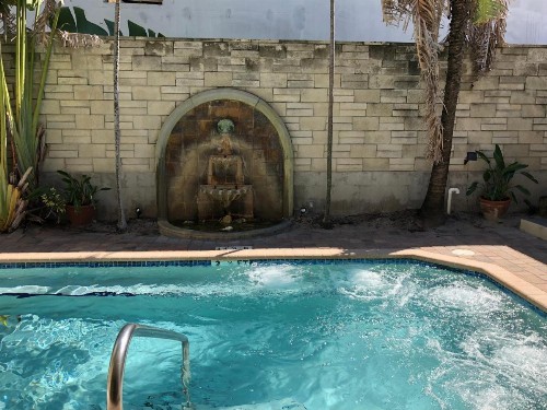Courtyard Villa Hotel - image 7