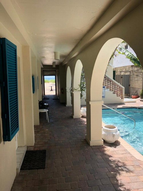Courtyard Villa Hotel - image 8