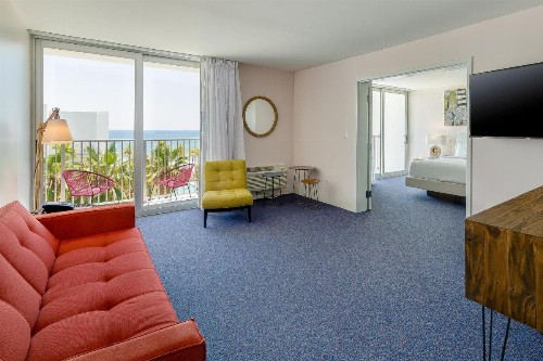 Plunge Beach Resort - image 14