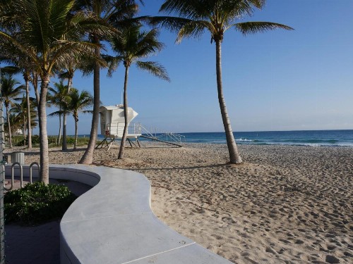 Holiday Isle Yacht Club - image 7