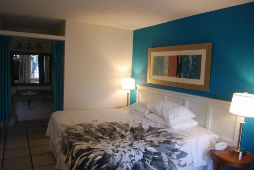 Green Island Inn - image 15