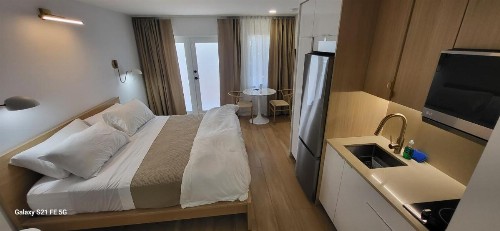 Green Island Inn - image 21