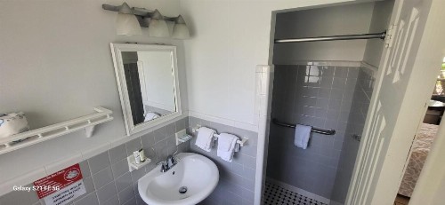 Green Island Inn - image 5